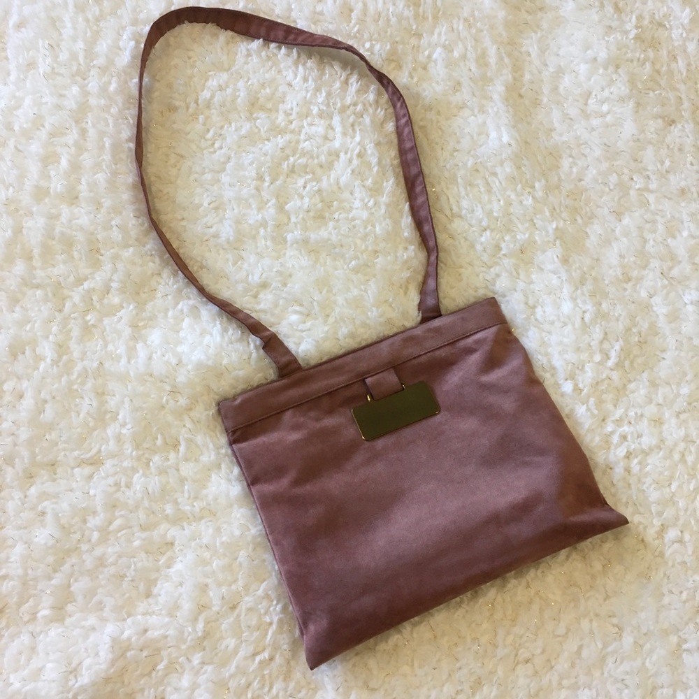 ⭐️3/$15 Vintage Reva purse